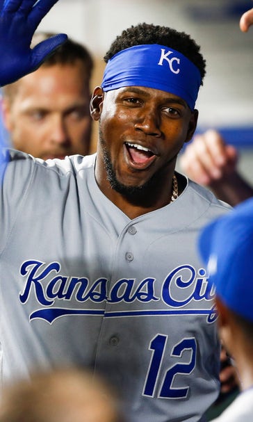 Soler's late-game heroics lift Royals to 6-4 victory over Mariners